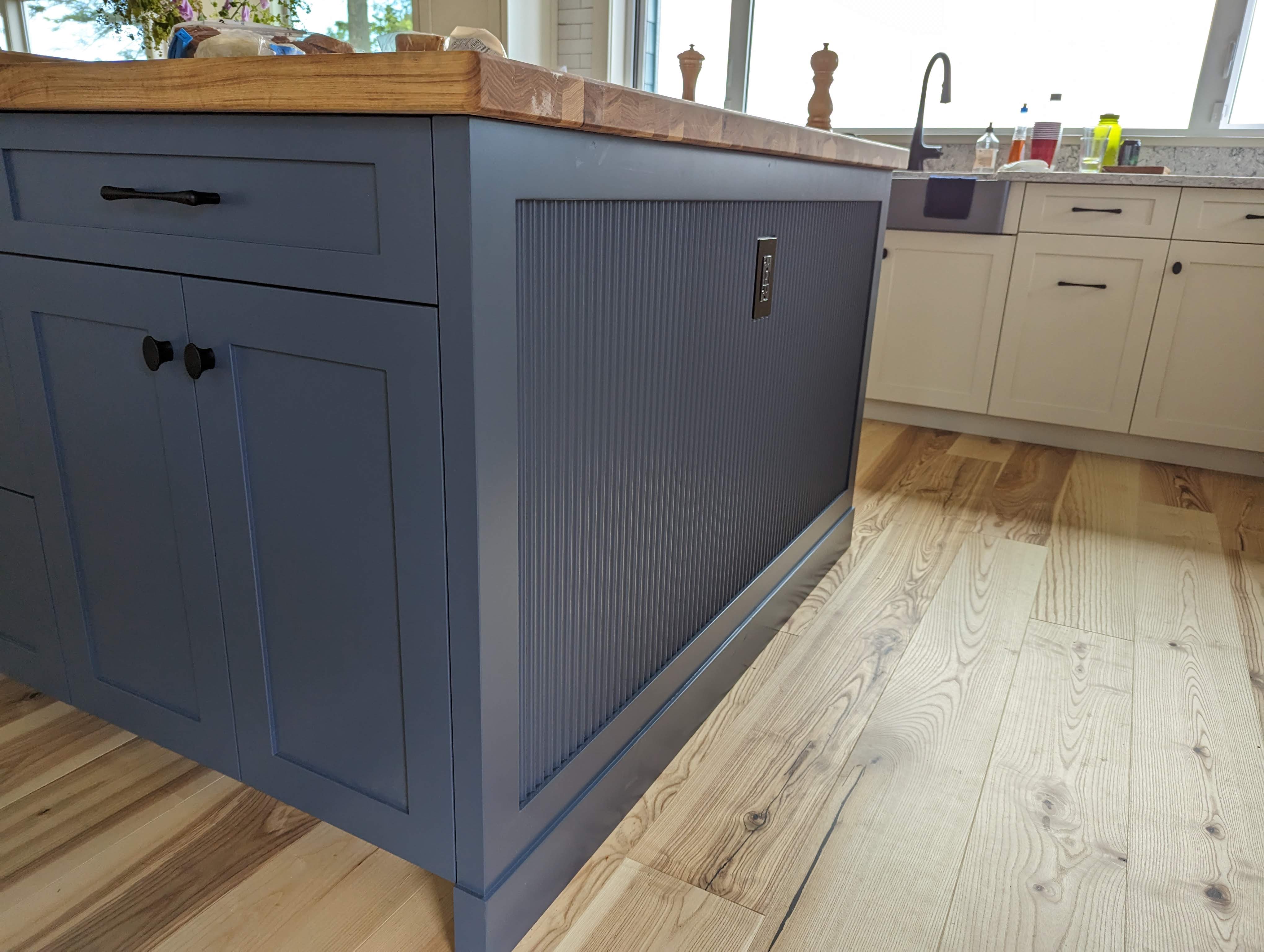 Blue island with reeded detail