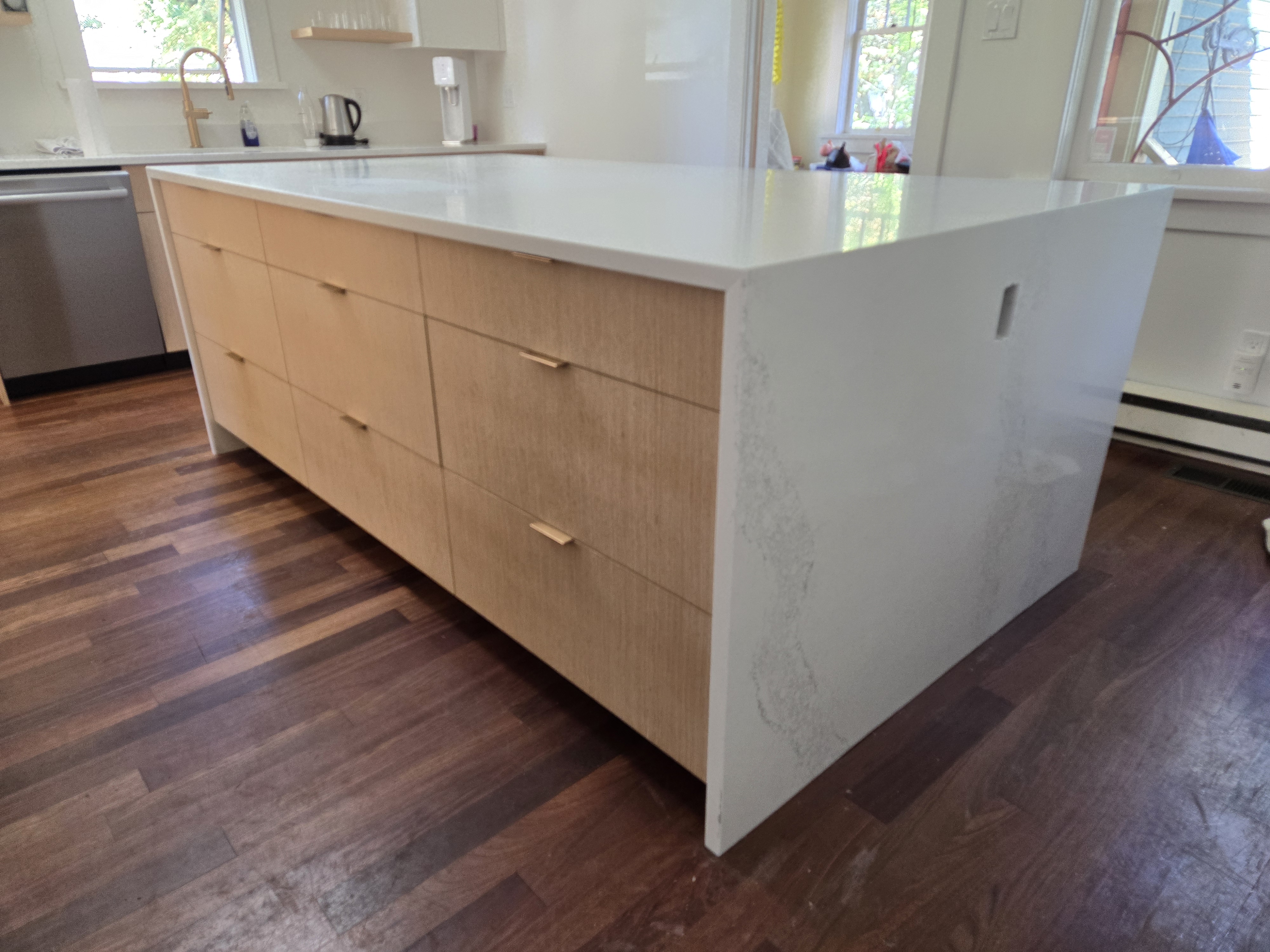 White oak lowers, painted uppers, large stone island